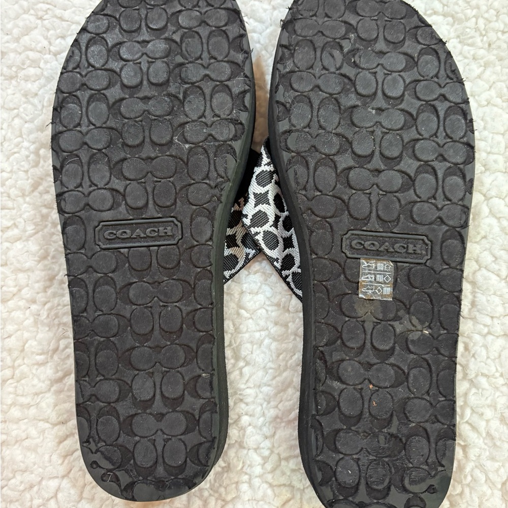 COACH. Black and White Flip Flops - Picture 4 of 6